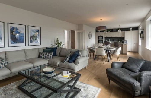 Bath Apartment | Bath Penthouse with amazing views and lift access