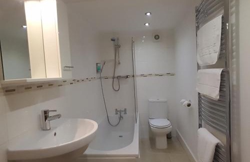 Swindon Apartment | Bath Road Apartments
