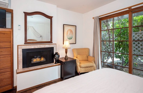 Oak Park Bed & Breakfast | Bath Street Inn B & B, Santa Barbara