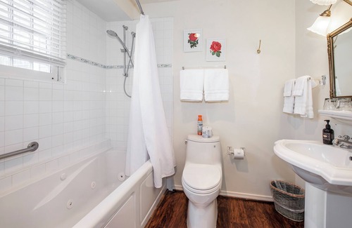 Oak Park Bed & Breakfast | Bath Street Inn B & B, Santa Barbara