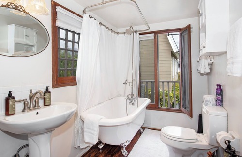 Oak Park Bed & Breakfast | Bath Street Inn B & B, Santa Barbara