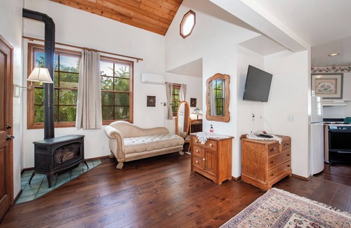 Oak Park Bed & Breakfast | Bath Street Inn B & B, Santa Barbara