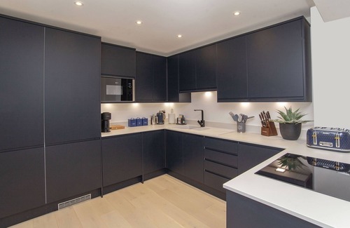 Bath House | Bathwick Retreat - Newly refurbished stylish house just 5 minutes from city centre - with parking