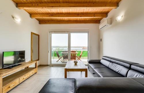 Ljubac Apartment | Batimat Apartments