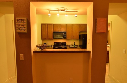 Mid City South Condo | Baton Rouge Condo With Resort Atmosphere With Custom Decor, Sleeps 2
