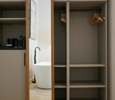 Valletta Hotel | Battery House