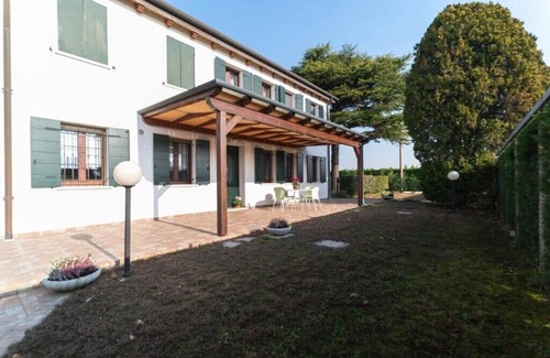 Punta Sabbioni House | Battle House