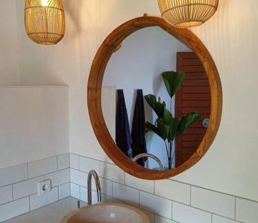 Hu'u Villa | Batu Bulat Villa Lakey Peak