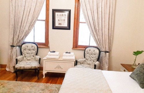 Potchefstroom Bed & Breakfast | Bauhenia Guesthouse