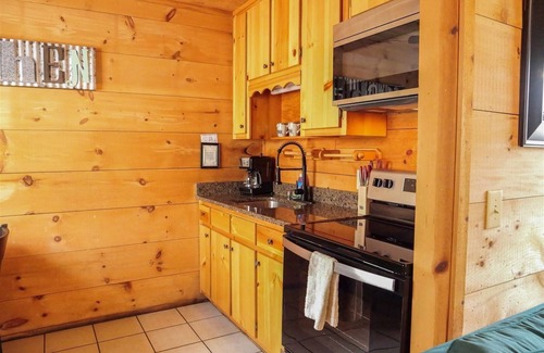 Sautee Nacoochee Cabin | Bavarian Hideaway 24