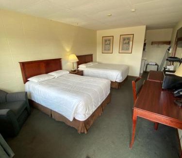 Algoma District Hotel | Bavarian Inn