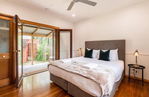 Woollamia House | Bay and Bush Jervis Bay - Nature Retreat