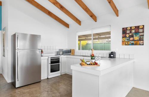 Peppermint Grove Beach House | Bay Beach House - A Family & Pet Friendly Favourite with Direct Beach Access