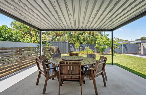 Deception Bay House | Bay Breeze