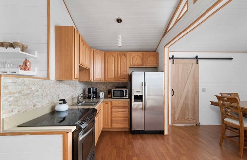 Carp Lake Cottage | Bay Breeze Cottage on Lake Michigan