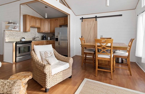 Carp Lake Cottage | Bay Breeze Cottage on Lake Michigan