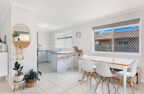Pialba House | Bay Breeze Easygoing Beachside Living for Families
