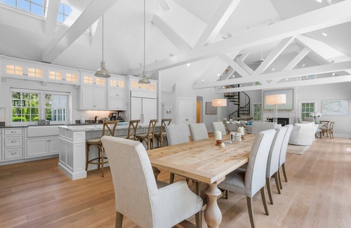 Centerville House | Bay Breeze Escape—Pool, Game Room & Views