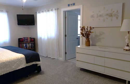 Kewadin House | BAY BREEZES ON LAKE MICHIGAN-GRAND TRAVERSE BAY