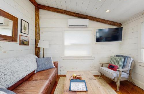 Boothbay Harbor House | Bay Cabin