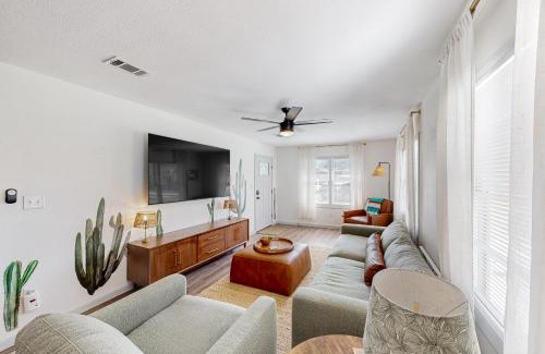 Bay City House | Bay City Bungalow