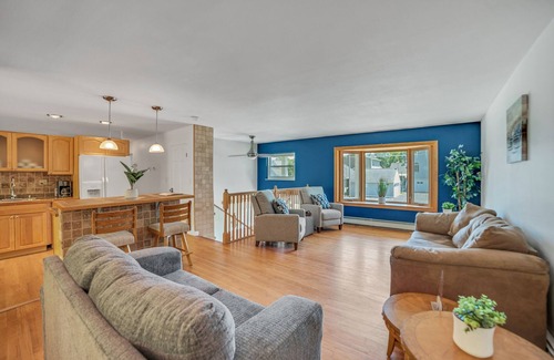 Bay City House | Bay City Getaway: Springtime Serenity by Saginaw Bay: Your Perfect Family Getaway
