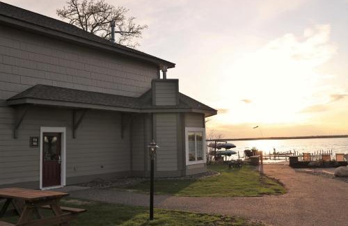 Nisswa Apartment | Bay Colony 774 - Upper