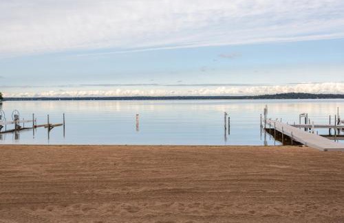 Nisswa Apartment | Bay Colony Unit 771 - Upper Level