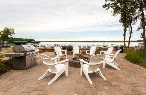 Nisswa Apartment | Bay Colony Unit 772 - Upper Level