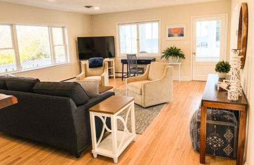 Arundel on the Bay House | Bay Cottage