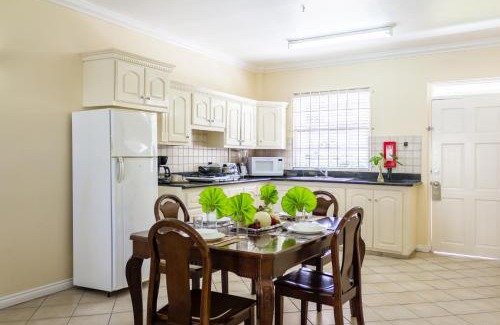 Rodney Bay Hotel | Bay Gardens Hotel