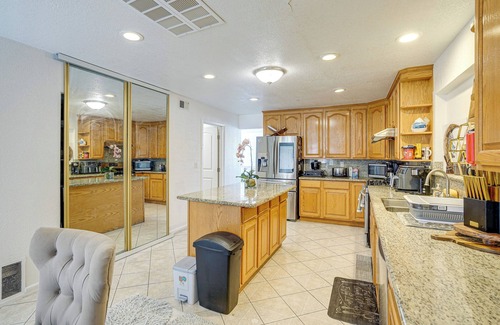 Hercules House | Bay & Hill Views: Modern Hercules Home