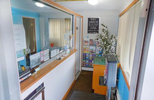 Bay City Hotel | Bay Motel By OYO Bay City