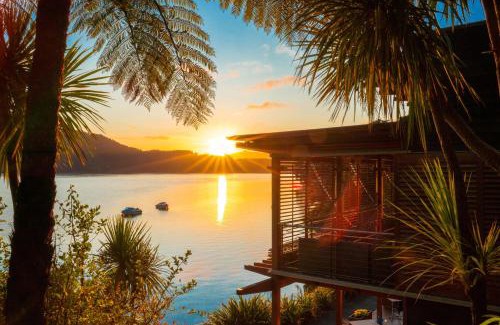 Arthur's Bay Resort | Bay of Many Coves