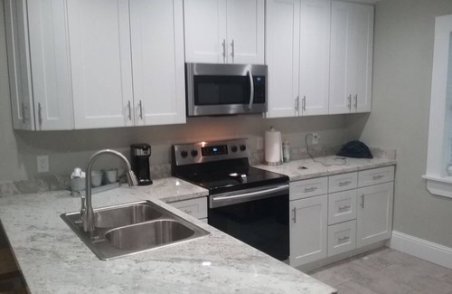 Bay St Louis Cottage | Bay Old Town Cottage-Southern charm & location.