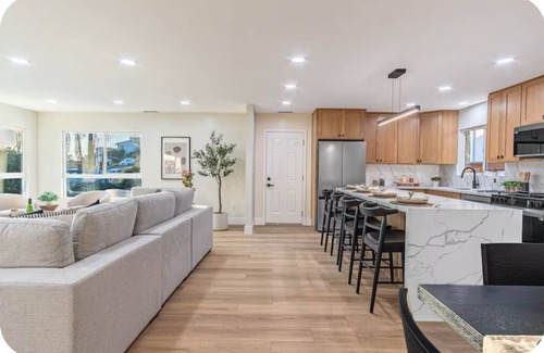 Bay Park House | Bay Park remodeled Retreat with Pool, Private home, very close to downtown SD