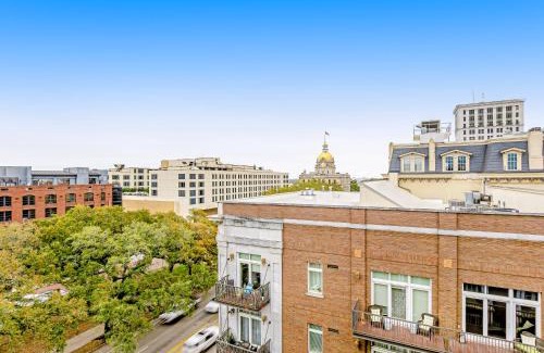 Historic District - North Apartment | Bay Street Loft at Ellis Square
