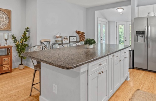 Palma Ceia House | Bay to Bay Sanctuary - Charming South Tampa Craftsman Home Near Bayshore