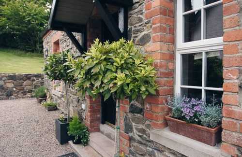 Hillsborough Cottage | Bay Tree Cottage with countryside view