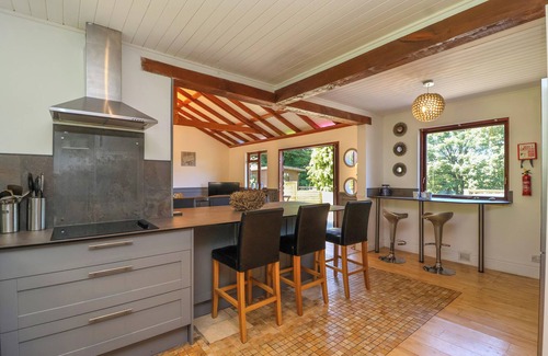 Watermouth Cottage | BAY TREE LODGE 35, pet friendly, with hot tub in Berrynarbor