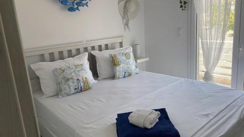 Salamis House | Bay view