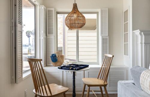 Central Mission Beach Apartment | Bay View I by AvantStay Stylish Mission Beach Home on the Sand