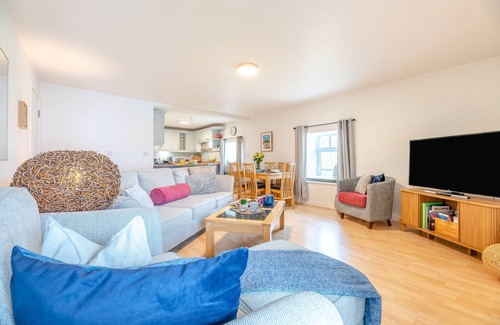 Waren Mill Apartment | Bay View No 5 The Maltings