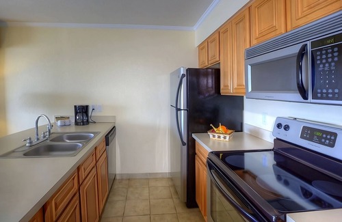 Rocky Point Hotel | Bay View Retreat! Balcony, Kitchen, Free Parking, Onsite Pool!