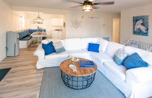 Shady Side House | Bay views with kayaks, bikes, fire pit, crabbing and more