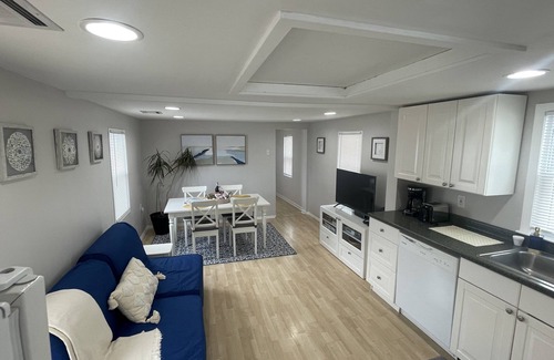 Ship Bottom House | Bay2Beach-Single Family Home nBeautiful Sunsets on the Bay-Block to the Beach