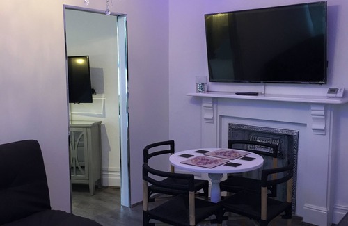 Butetown Apartment | Bayapart Small One Bedroom Apartment