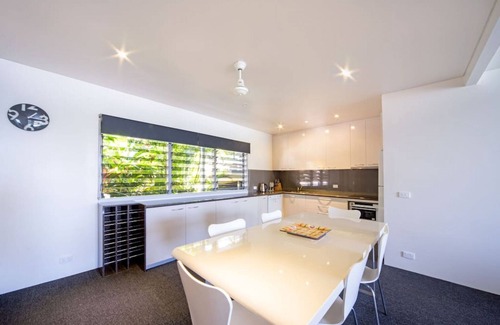 Shute Harbour Apartment | Baybliss Apartments 1bedroom