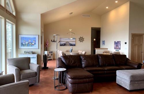 Sturgeon Bay House | Baydream Believer by Simple Life Rentals