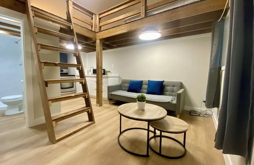 Bluewater Apartment | Bayfield Retreat 15min From Grand Bend Pool Hot tub Full Kitchen #9
